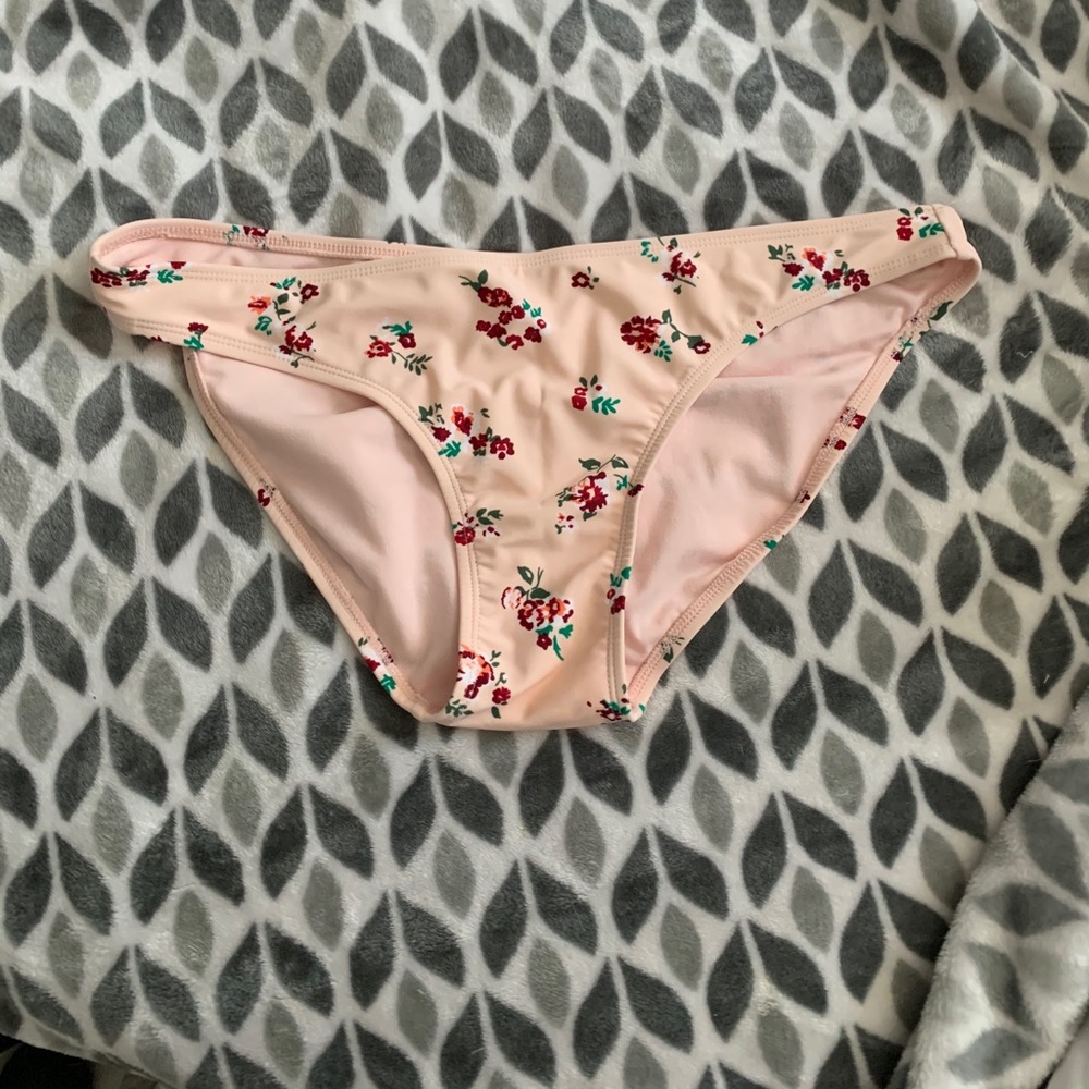 target Bikini - Picture 4 of 5